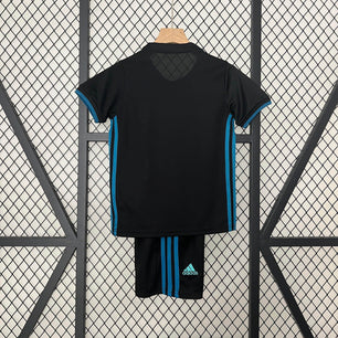 Real Madrid Retro 17/18 Away Jersey Kids - JerseyLegacy