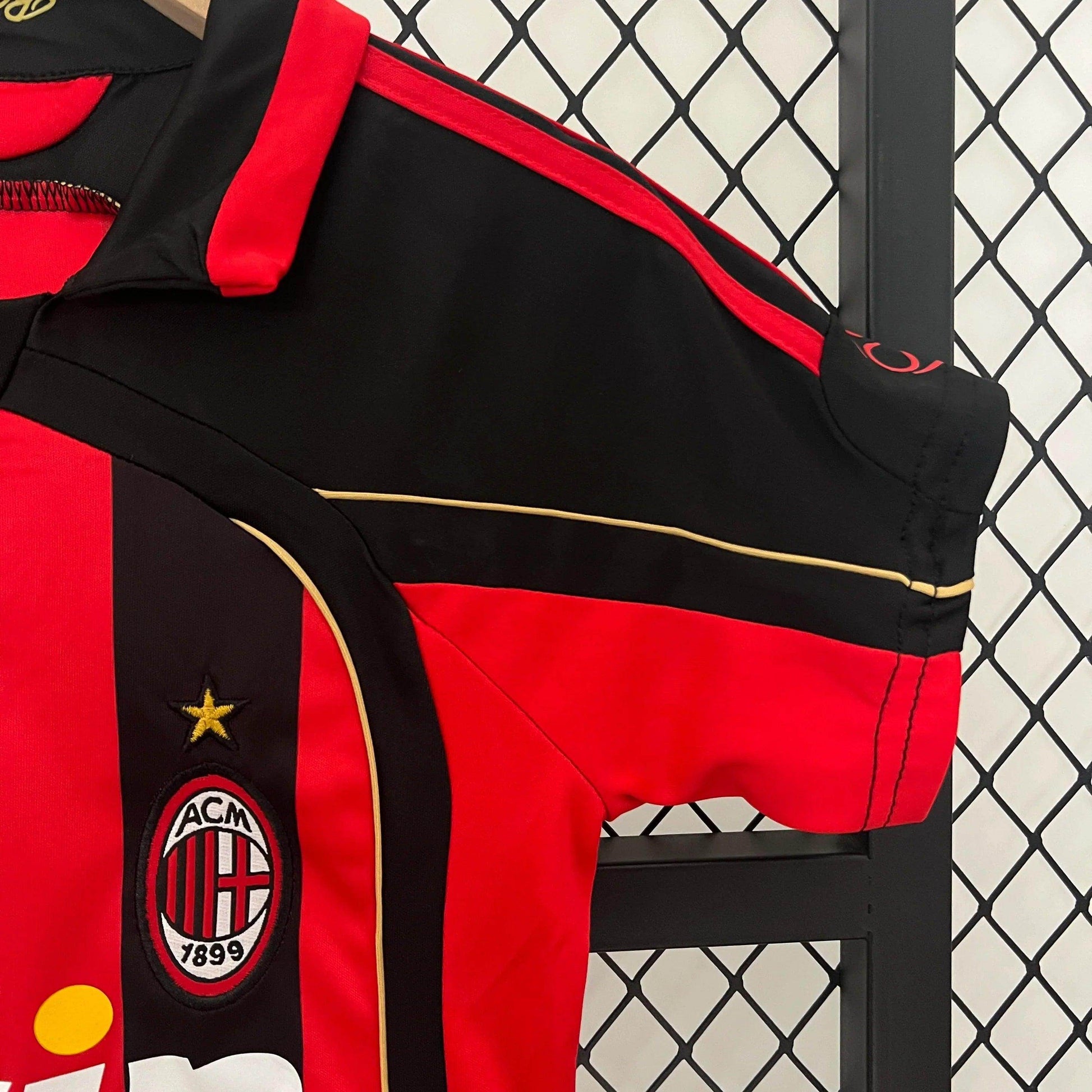 AC Milan Retro 06/07 Home Jersey - JerseyLegacy