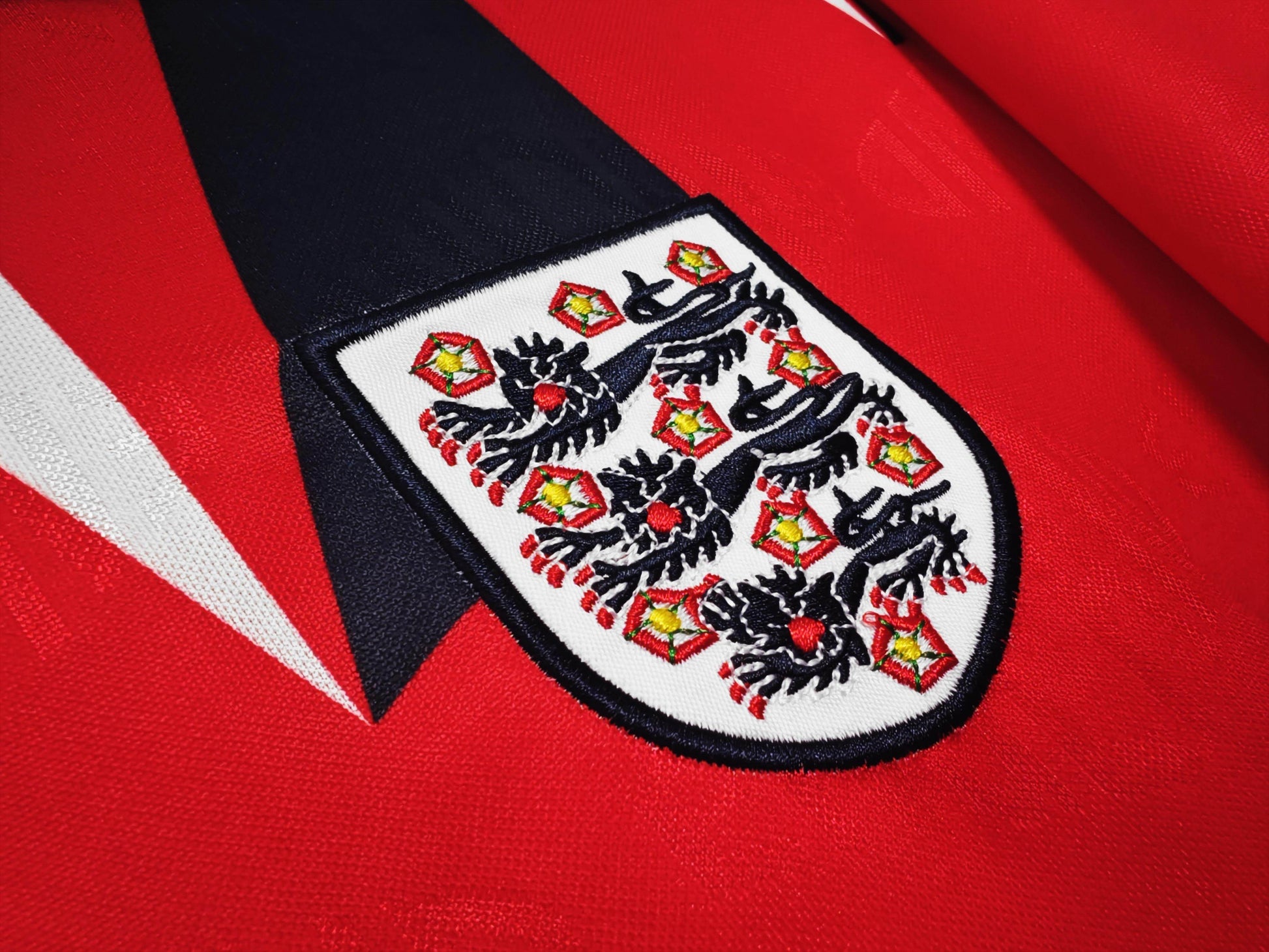 England 1992-1993 Away Kit - JerseyLegacy