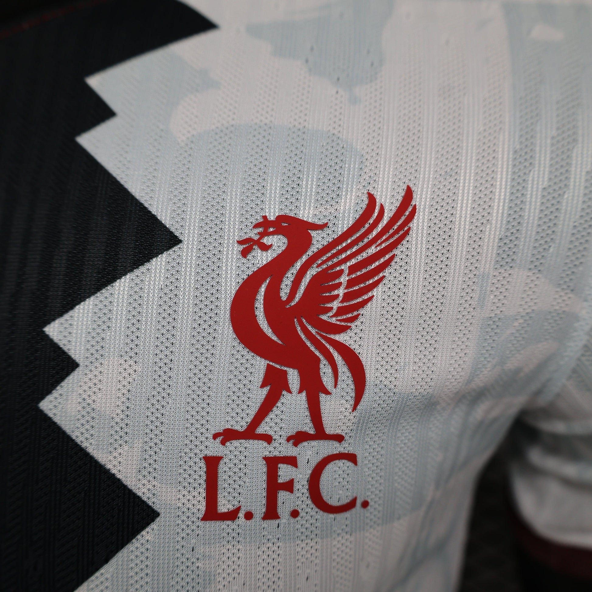 Liverpool "Tri-Color Blitz" Special Kit - JerseyLegacy