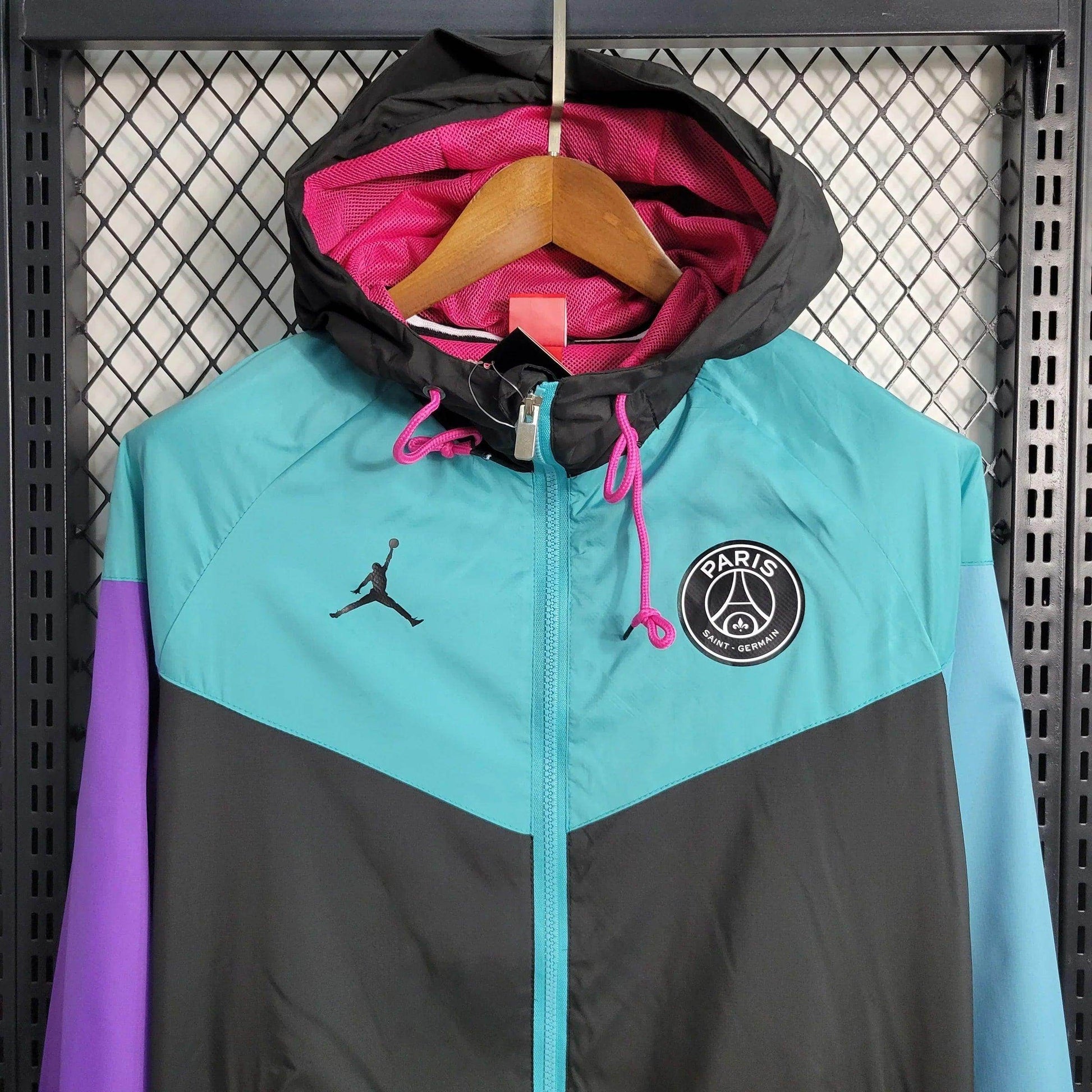 PSG Windbreaker Jacket 23/24 - JerseyLegacy