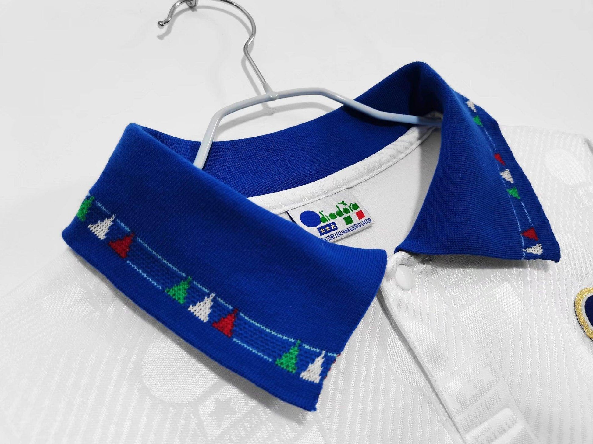 Italy 1994-1995 Away Kit - JerseyLegacy