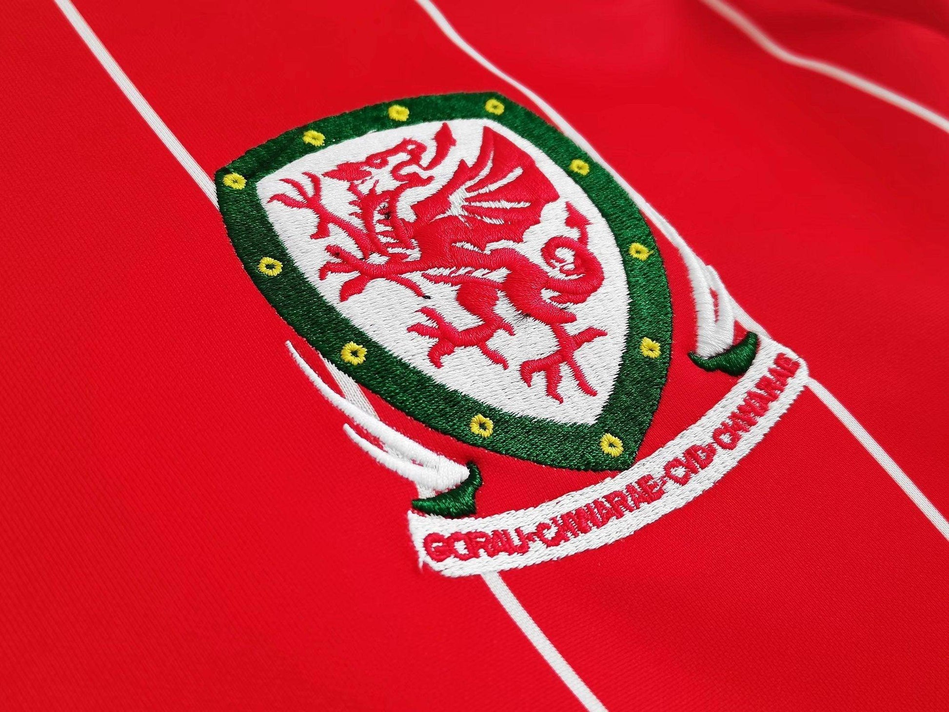 Wales 2015-2016 Home Kit - JerseyLegacy