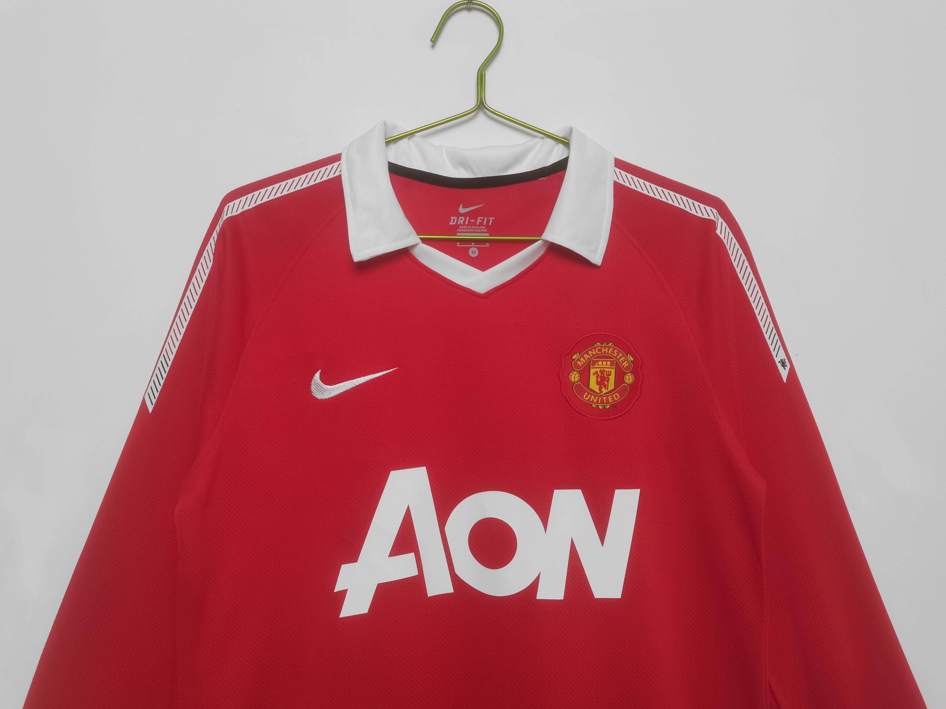 Manchester United 2010-2011 Home Kit - JerseyLegacy