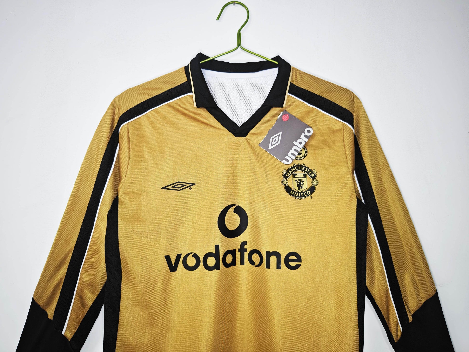 Manchester United 2001-2002 Long Sleeve Goalkeeper Kit - JerseyLegacy