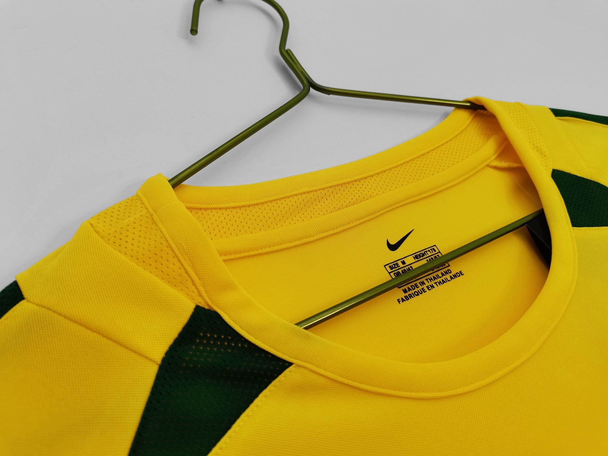 Brazil 2010-2011 Home Kit - JerseyLegacy