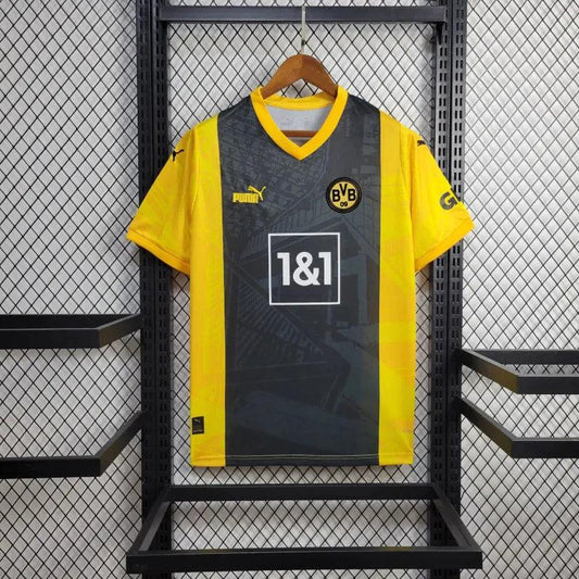 Borussia Dortmund "Royal Crest" Special Kit - JerseyLegacy