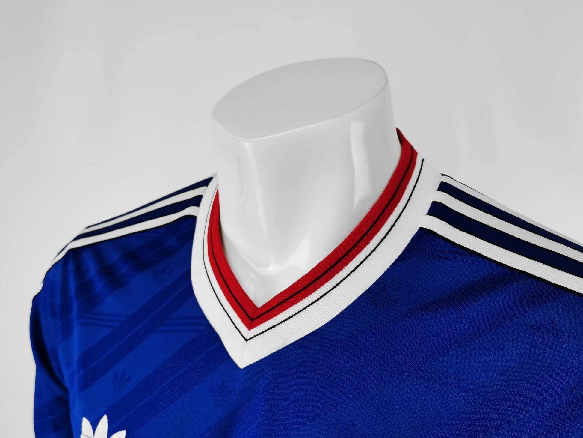 Manchester United 1986-1987 Away Kit - JerseyLegacy