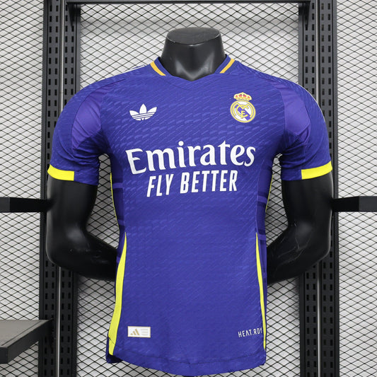 Real Madrid 'Royal Flash" Special Kit - JerseyLegacy