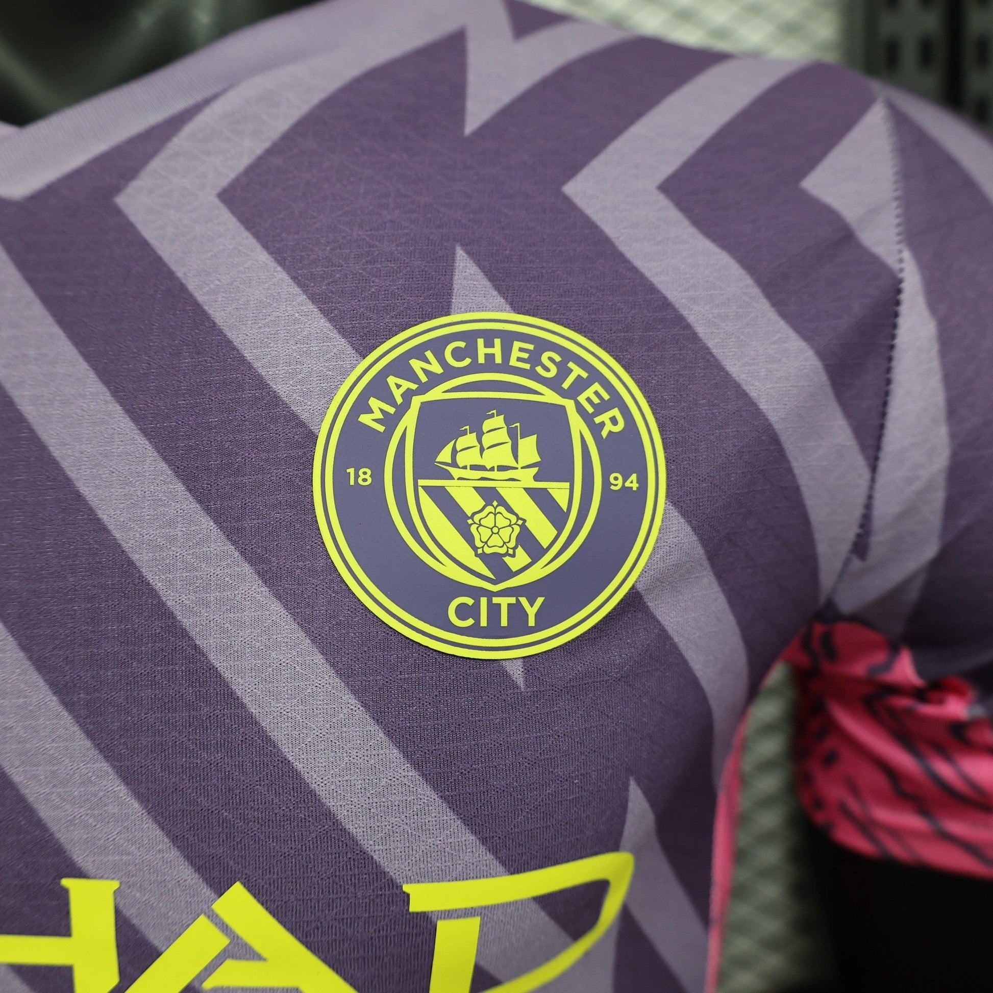 Manchester City "Violet Velocity" Special Kit - JerseyLegacy