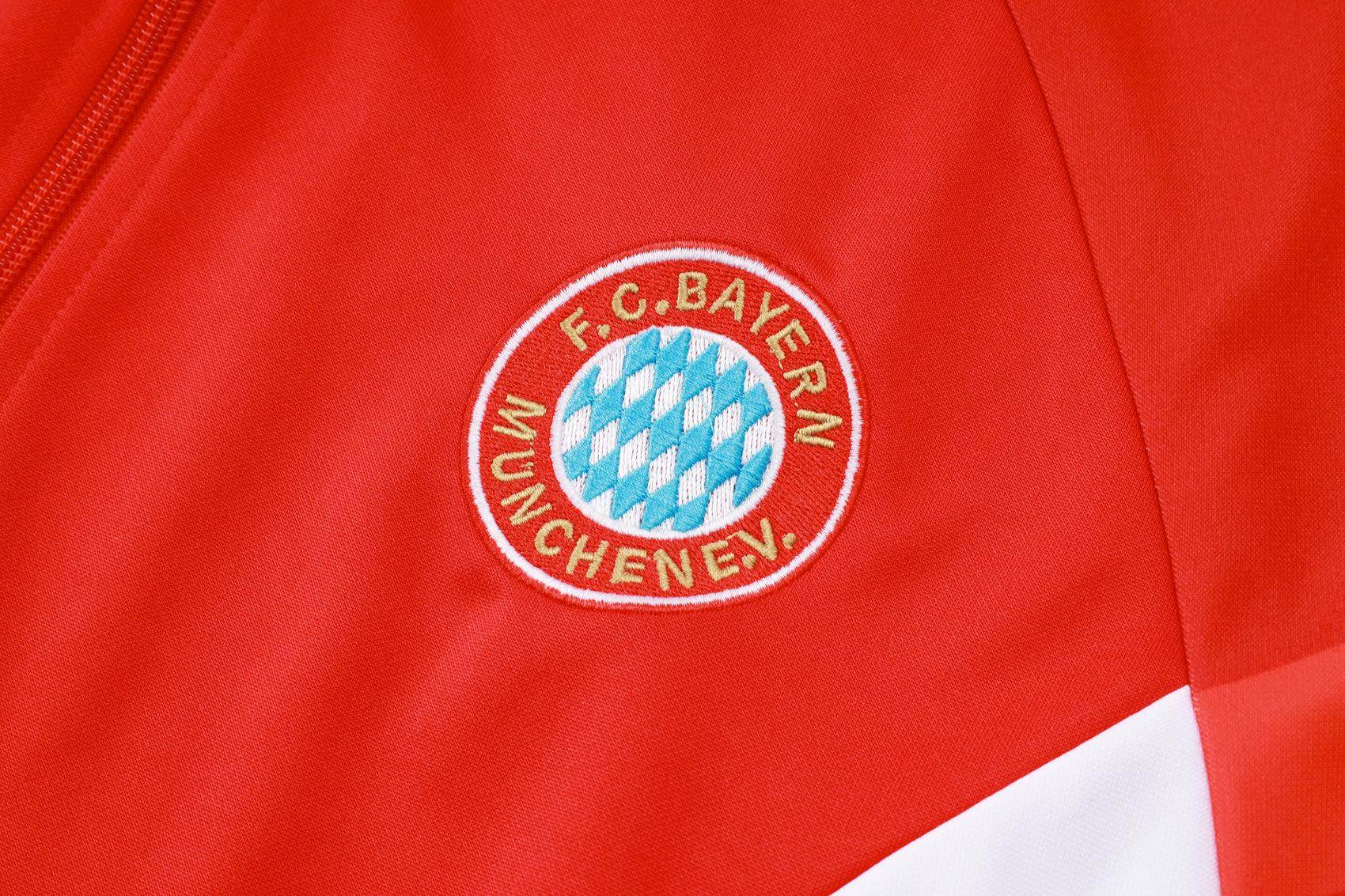 Bayern Munichen Red and Black Tracksuit III - JerseyLegacy