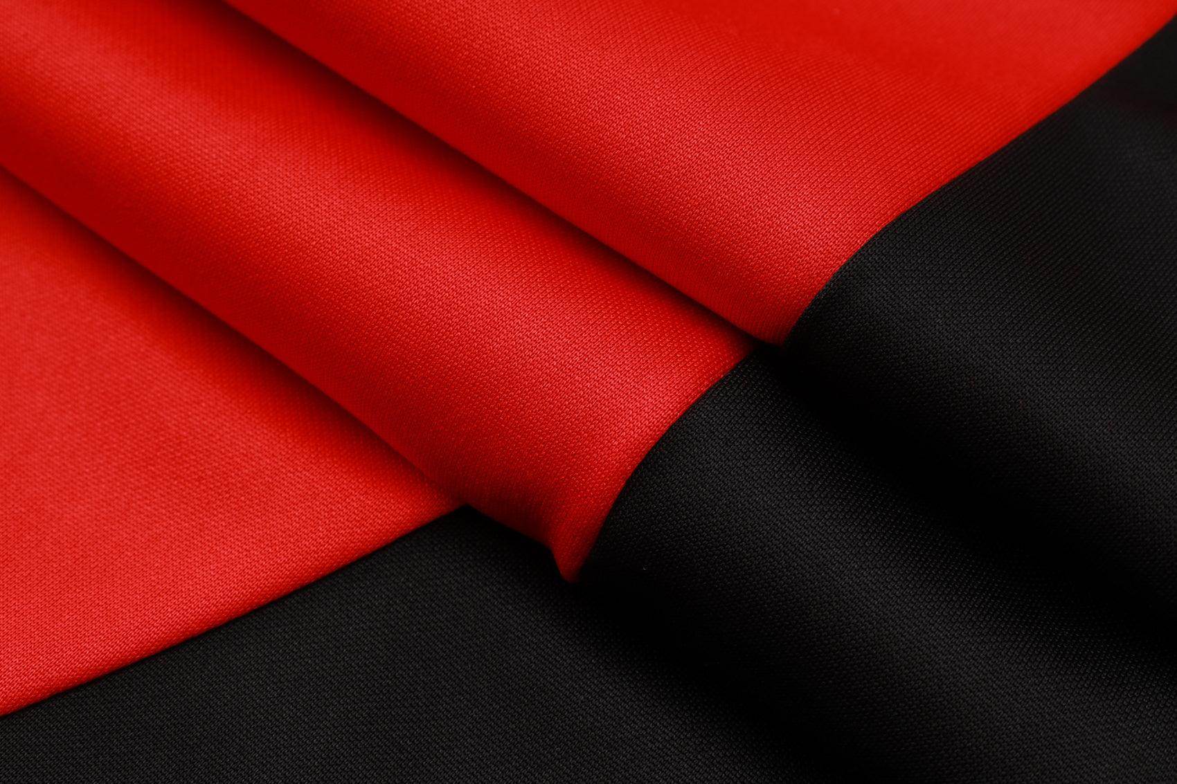 Manchester United Black and Red Tracksuit II - JerseyLegacy