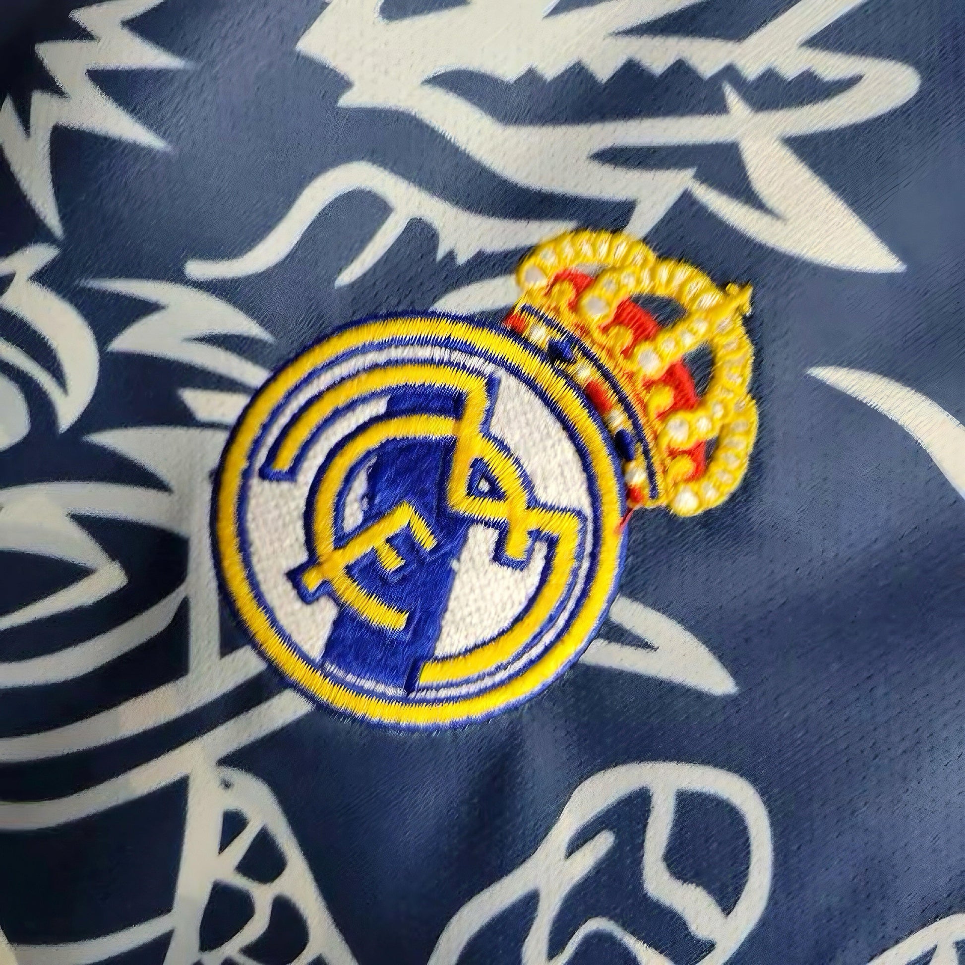 Real Madrid "Dragón Azul" Special Kit - JerseyLegacy