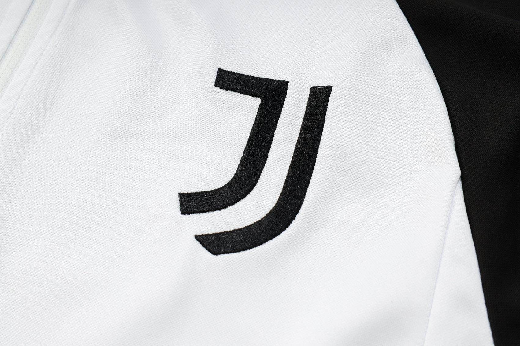 Juventus White and Black Tracksuit - JerseyLegacy