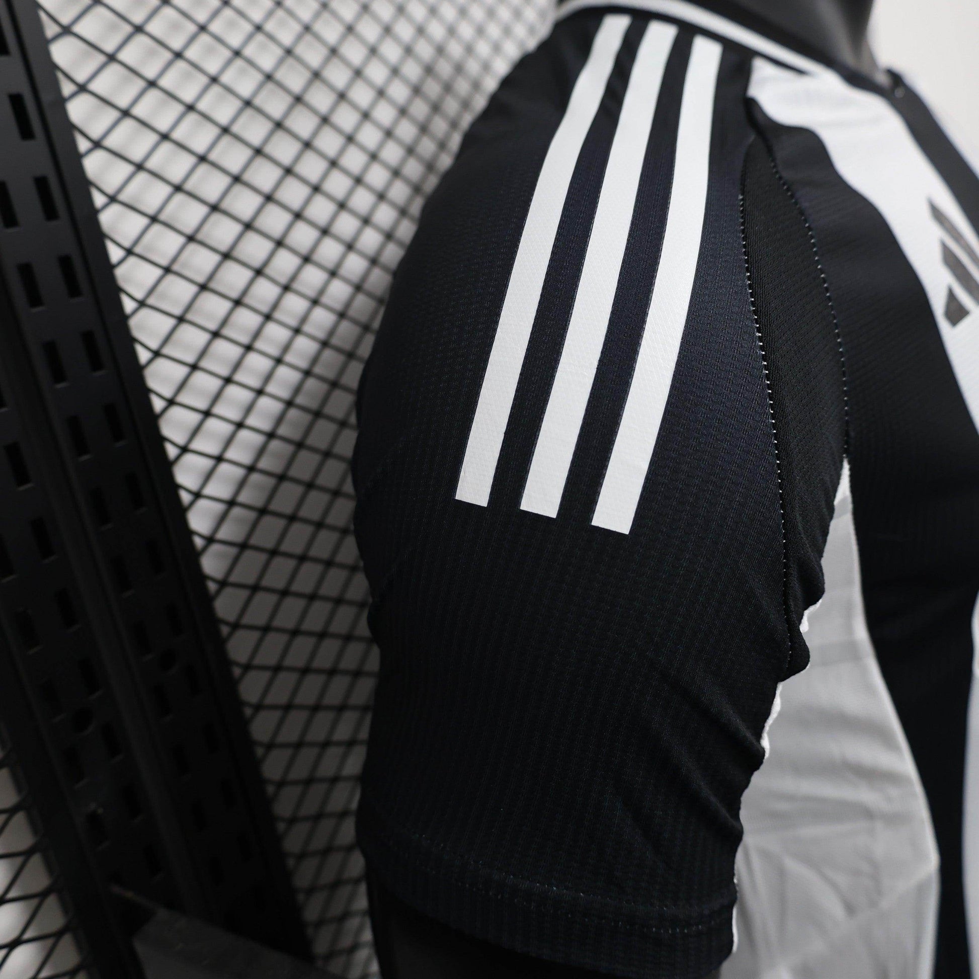 Newcastle United 2024-2025 Home Kit - JerseyLegacy