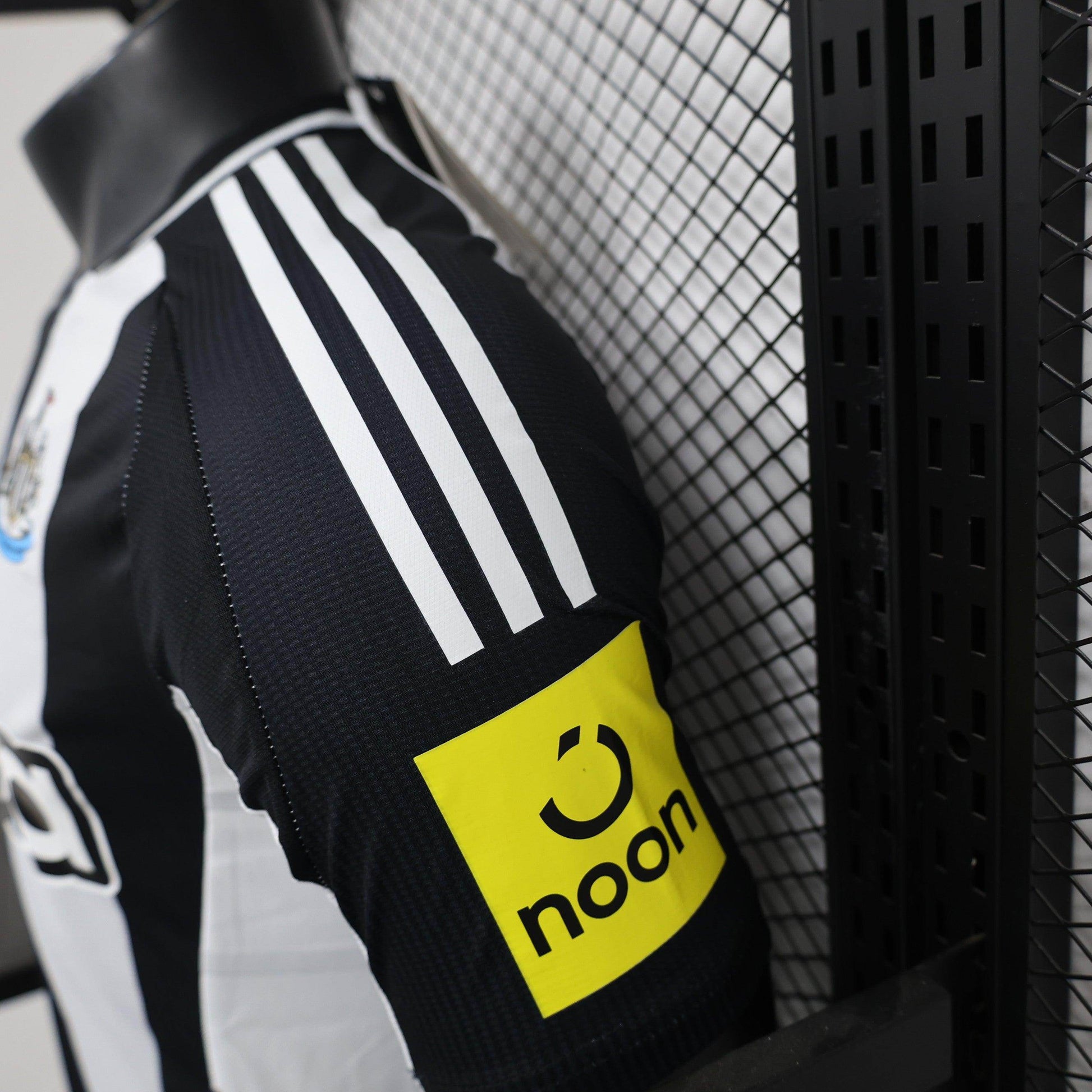 Newcastle United 2024-2025 Home Kit - JerseyLegacy
