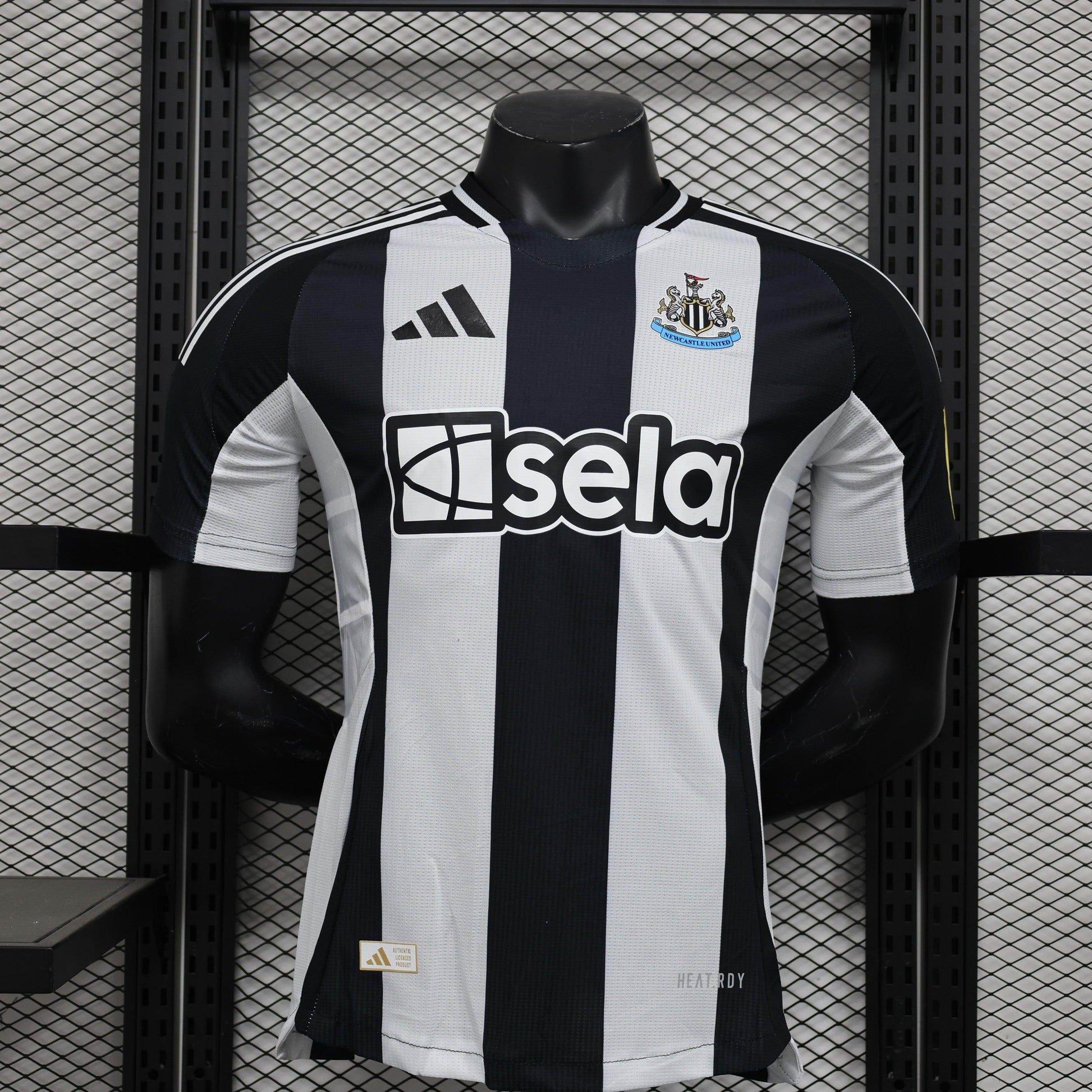 Newcastle United 2024-2025 Home Kit - JerseyLegacy