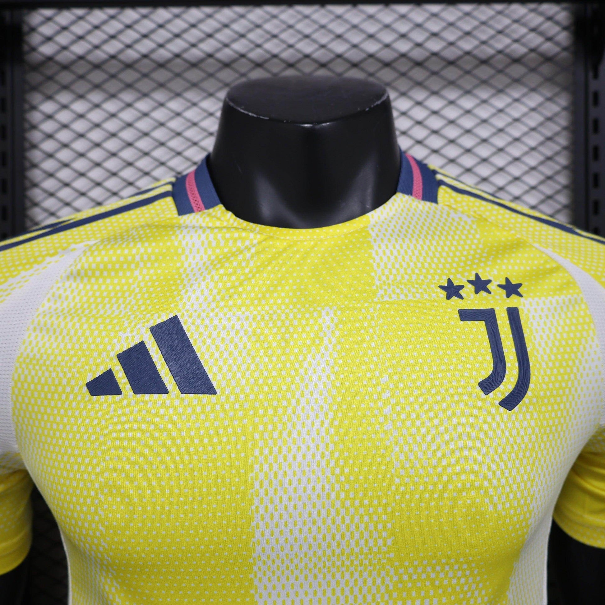 Juventus 2024-2025 Away Kit - JerseyLegacy