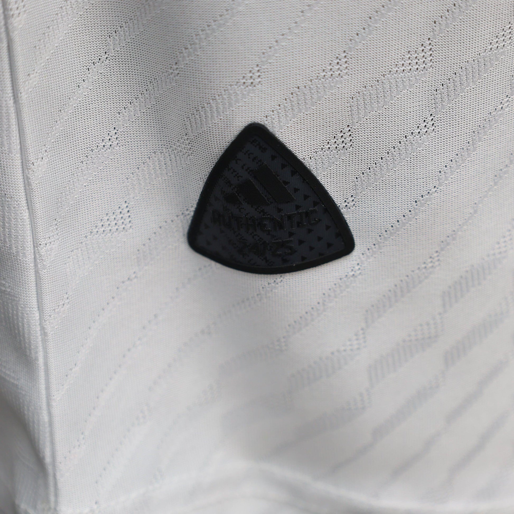 Real Madrid "Floral Elegance" Special Kit - JerseyLegacy
