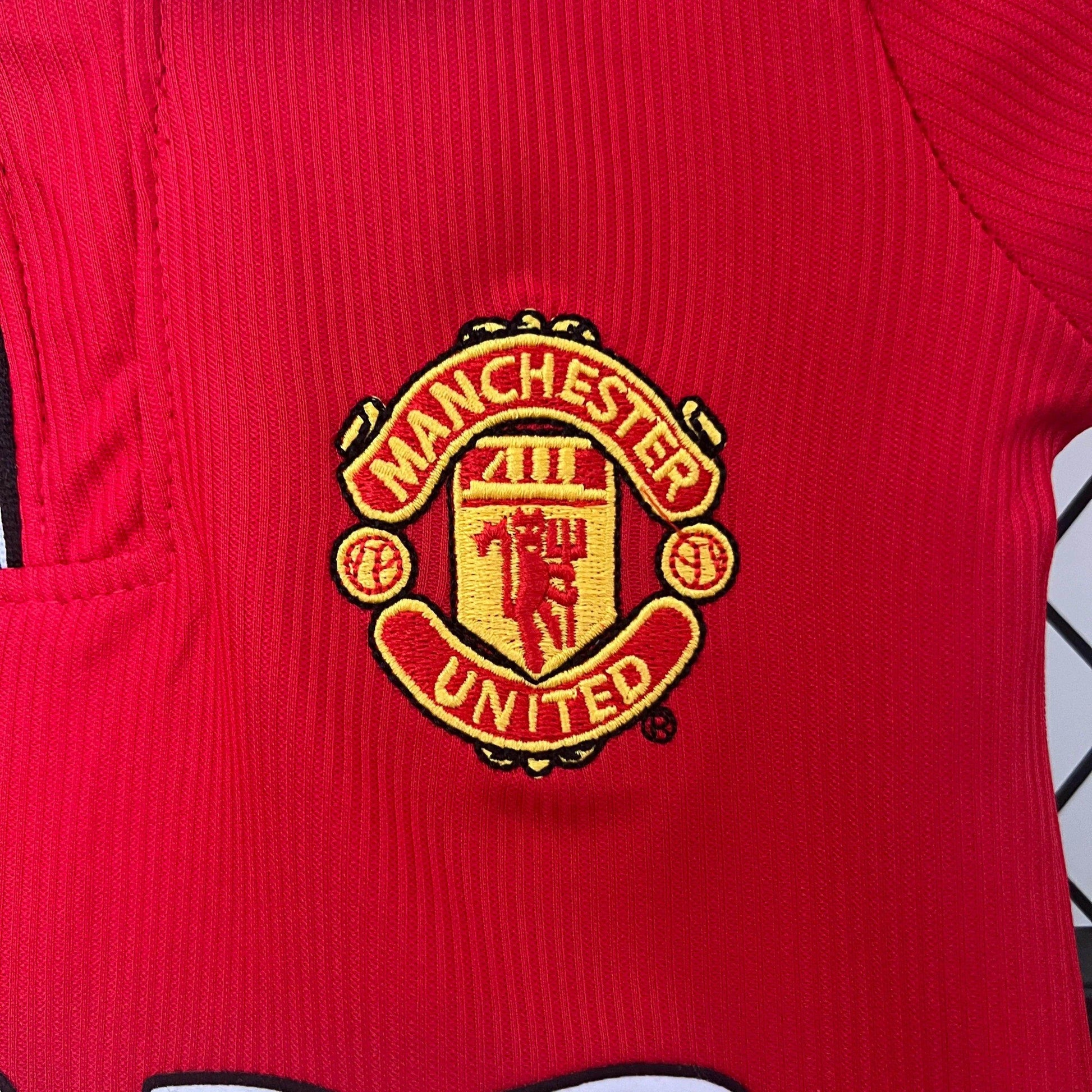 Manchester United 98/99 Home Jersey Kids - JerseyLegacy