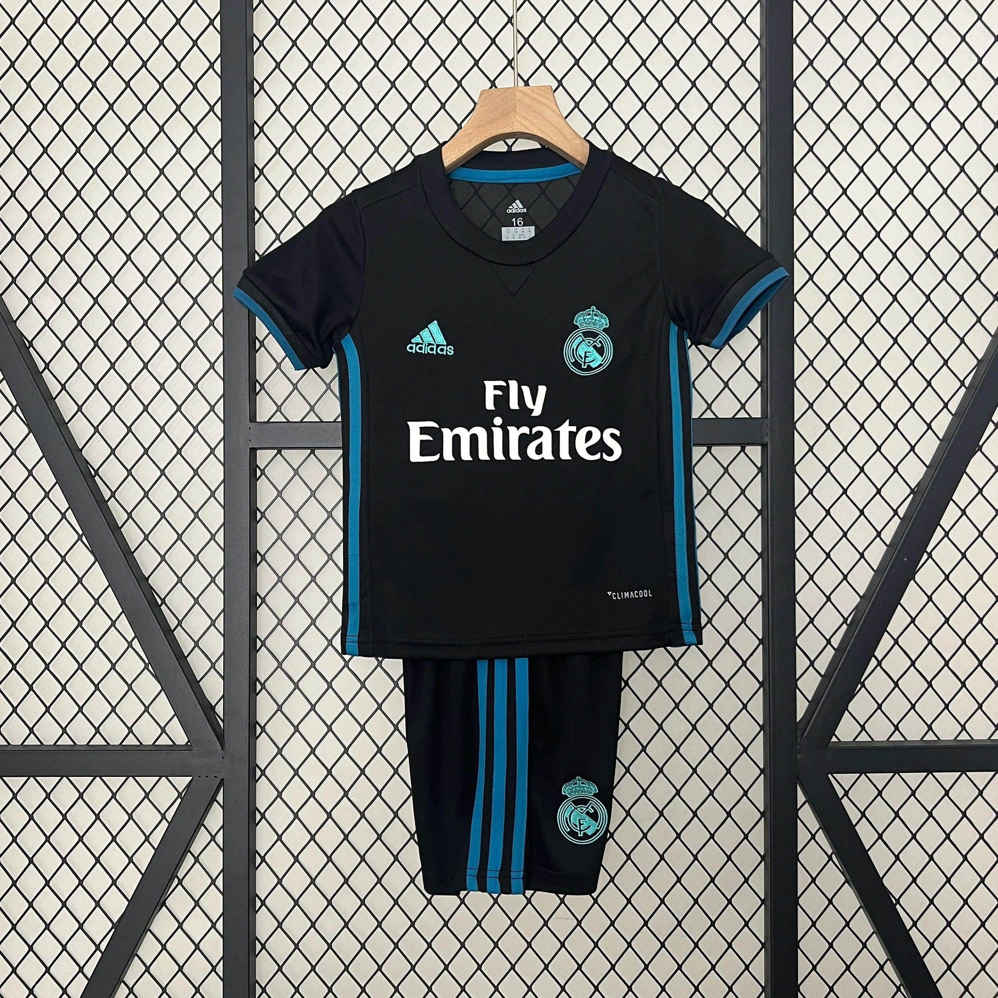 Real Madrid Retro 17/18 Away Jersey Kids - JerseyLegacy