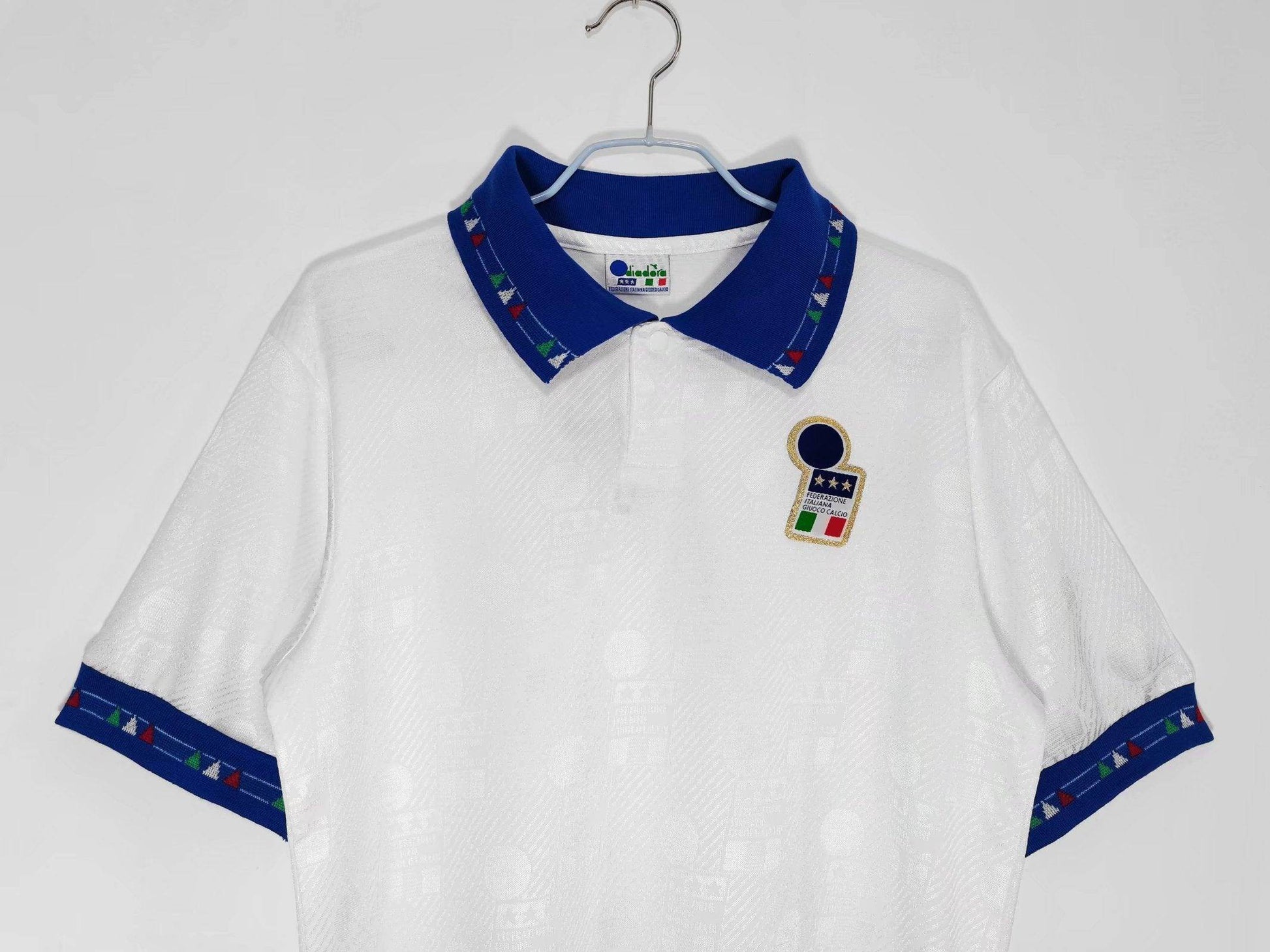 Italy 1994-1995 Away Kit - JerseyLegacy