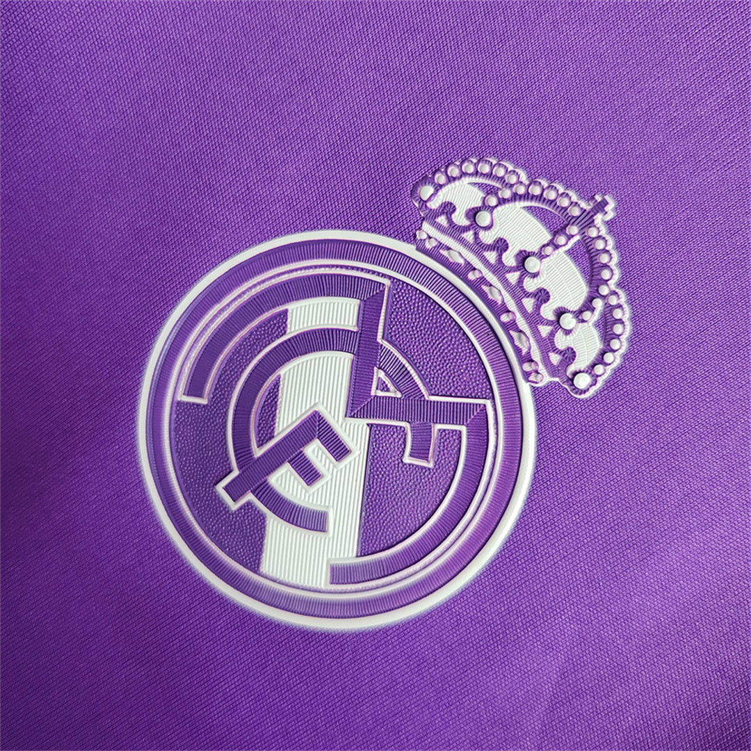Real Madrid 2016-2017 Away Kit