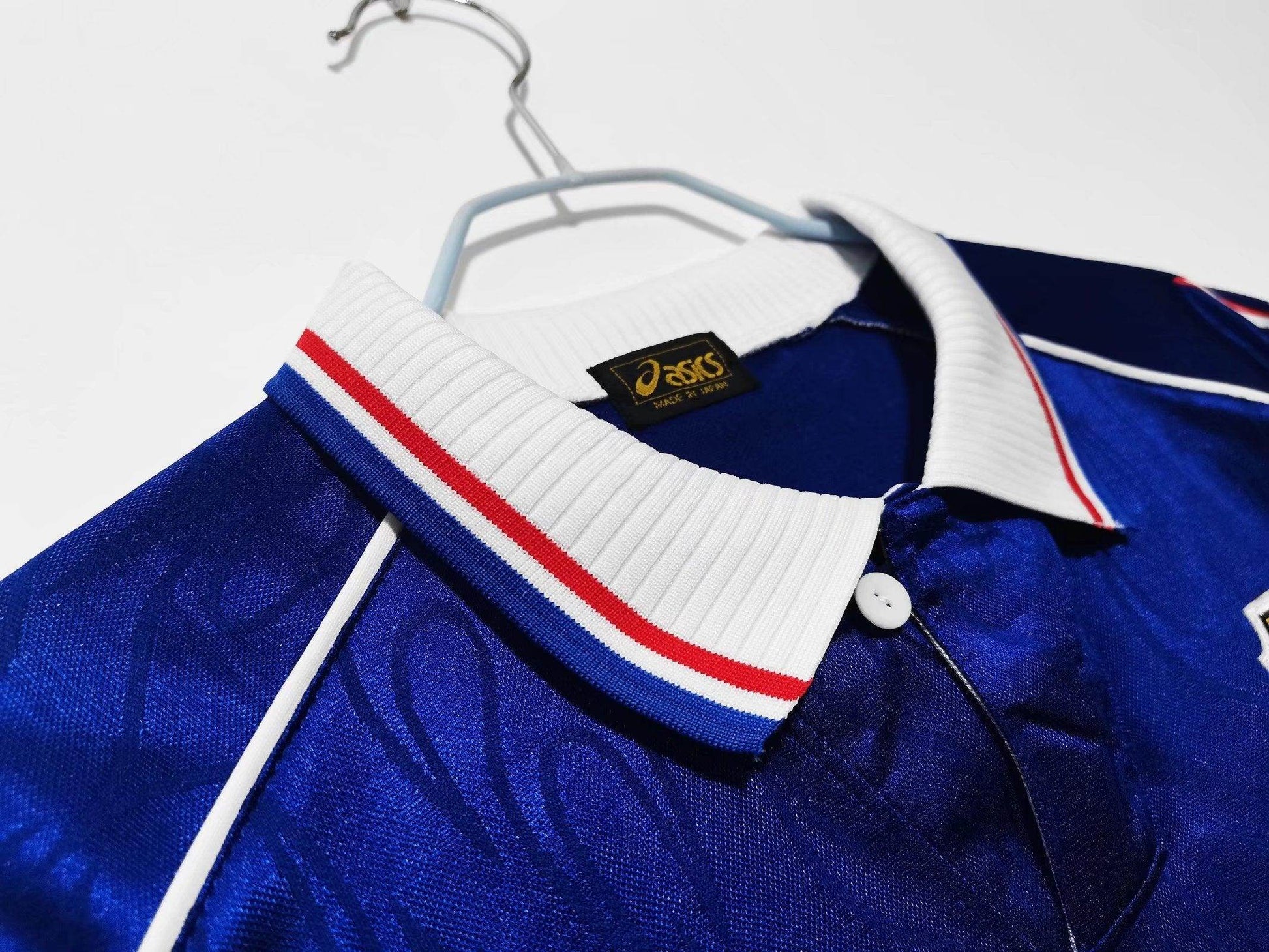 Japan 1998-1999 Home Kit - JerseyLegacy