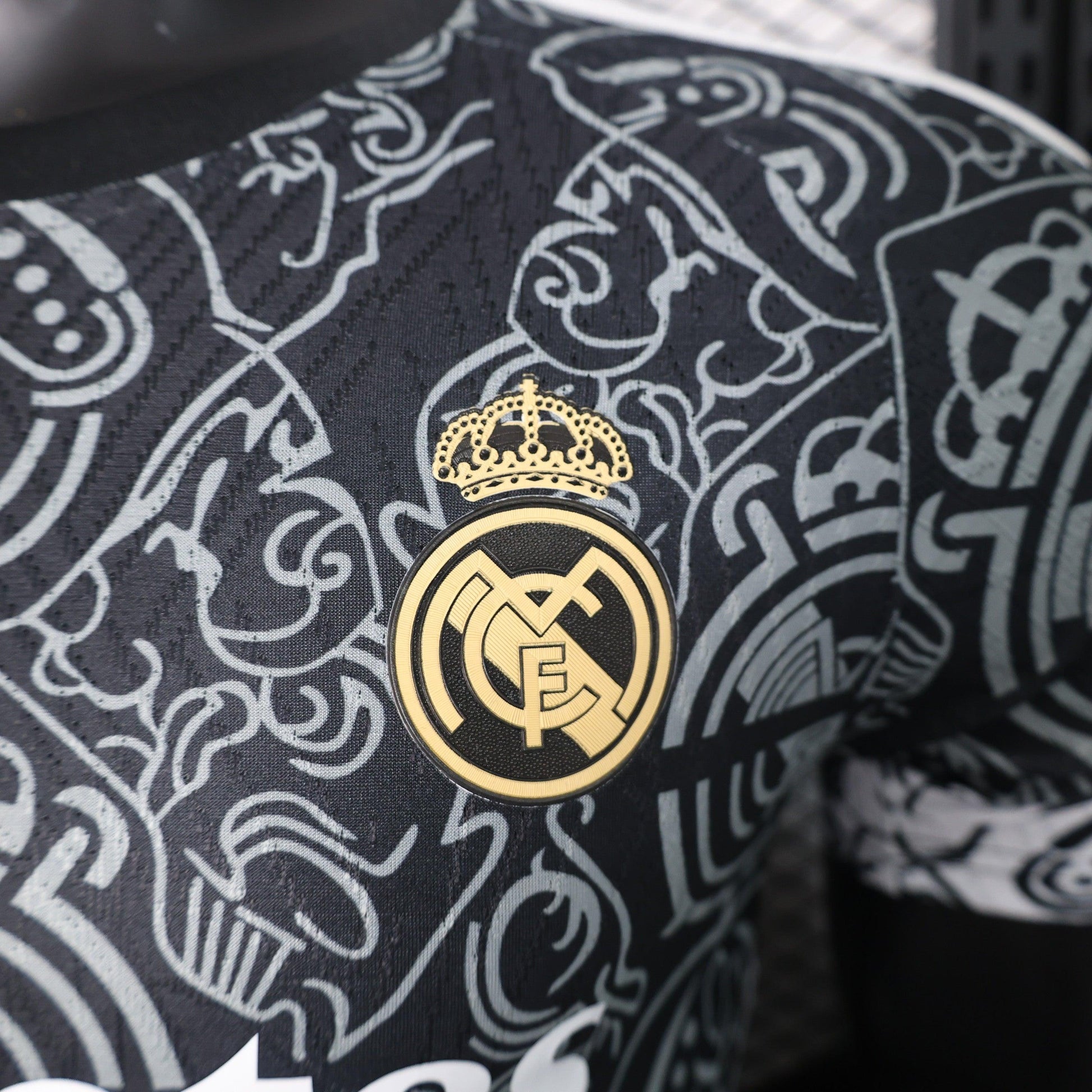 Real Madrid "Royal Majesty" Special Kit - JerseyLegacy