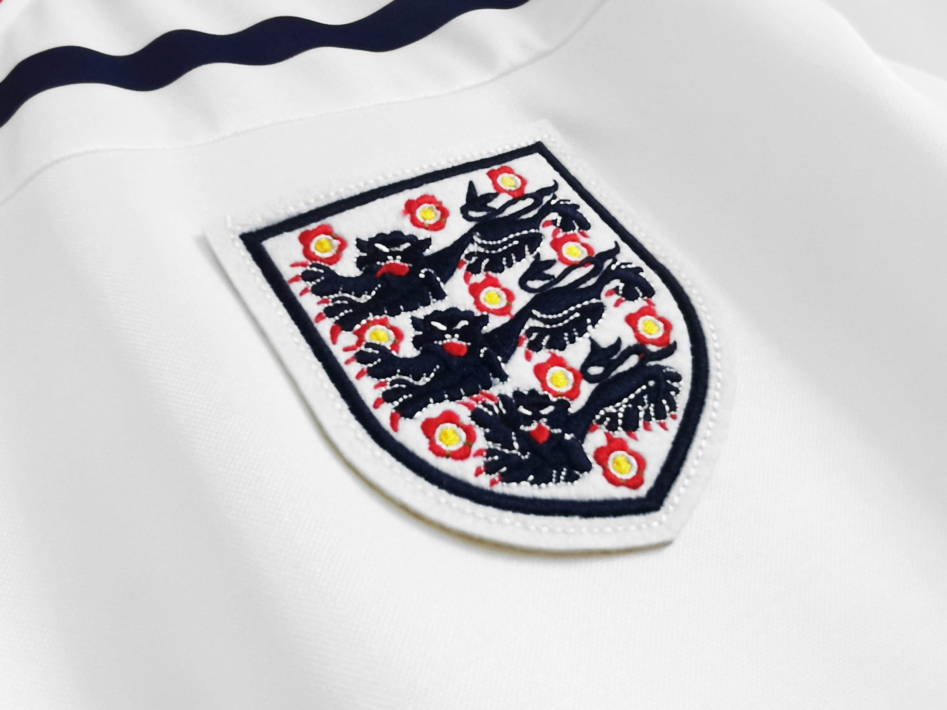 England 1982-1983 Home Kit - JerseyLegacy