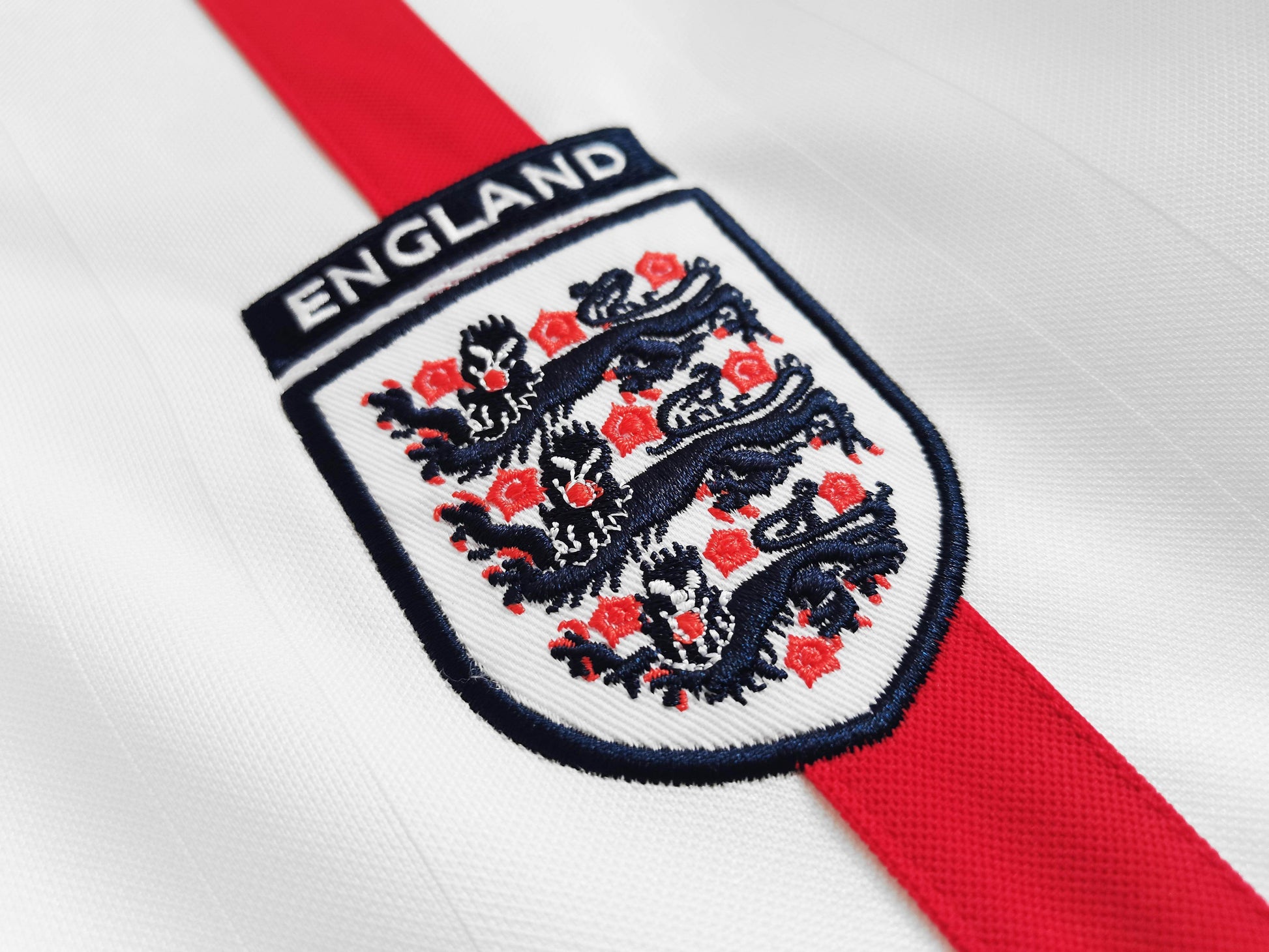 England 2006-2007 Long Sleeve Home Kit - JerseyLegacy