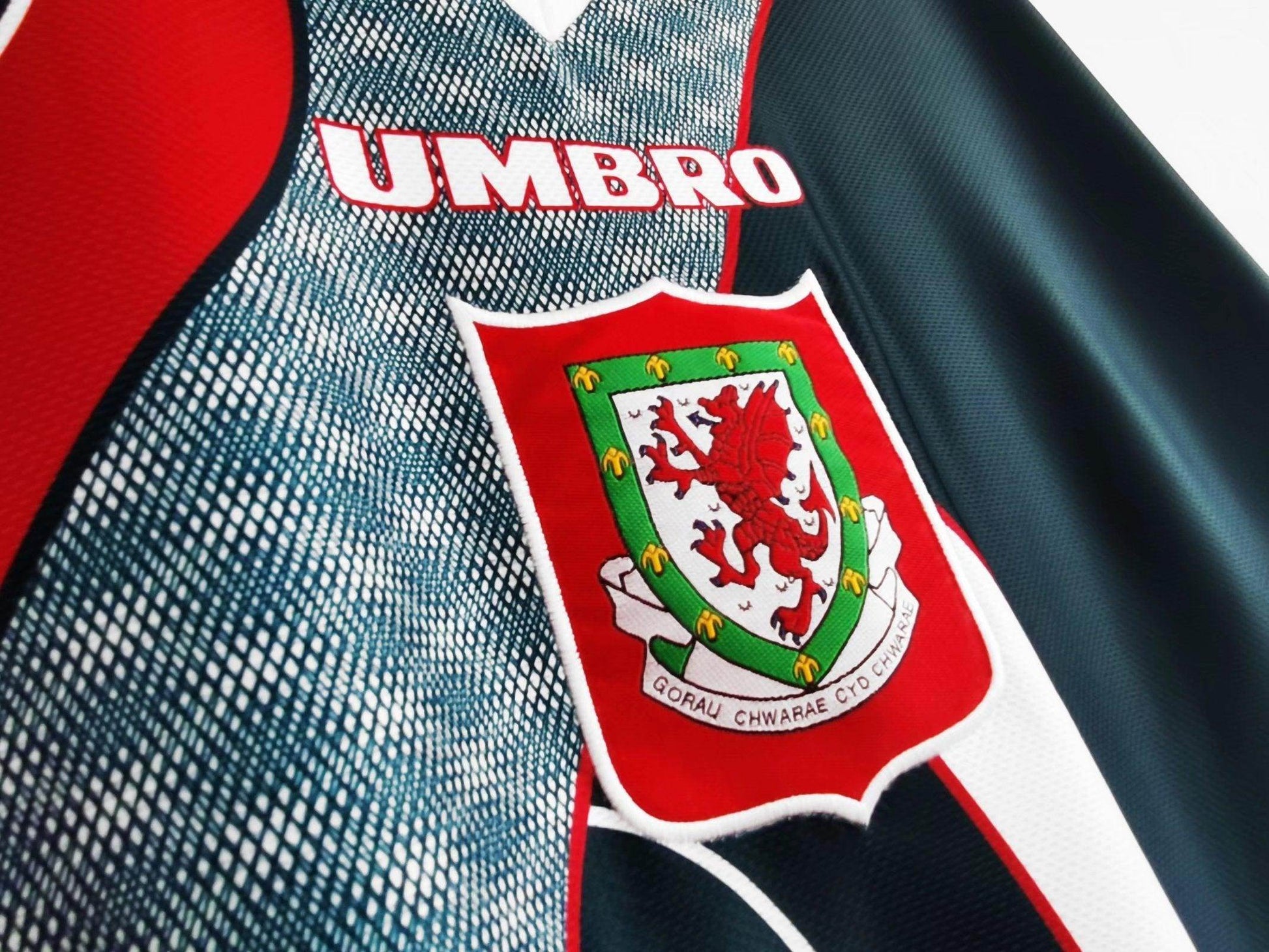 Wales 1994-1995 Away Kit - JerseyLegacy