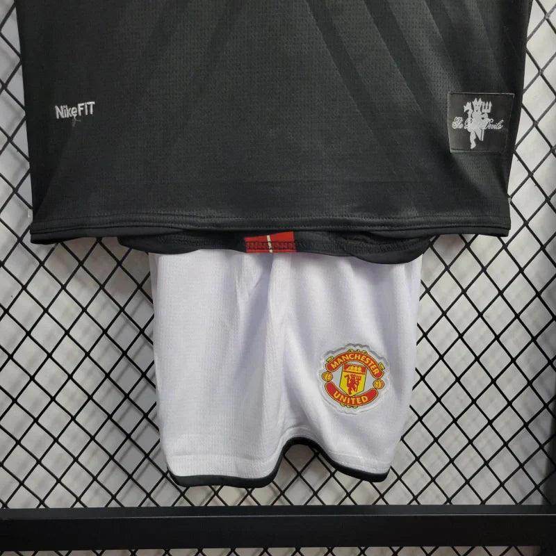 Manchester United 07/08 Black Jersey Kids - JerseyLegacy