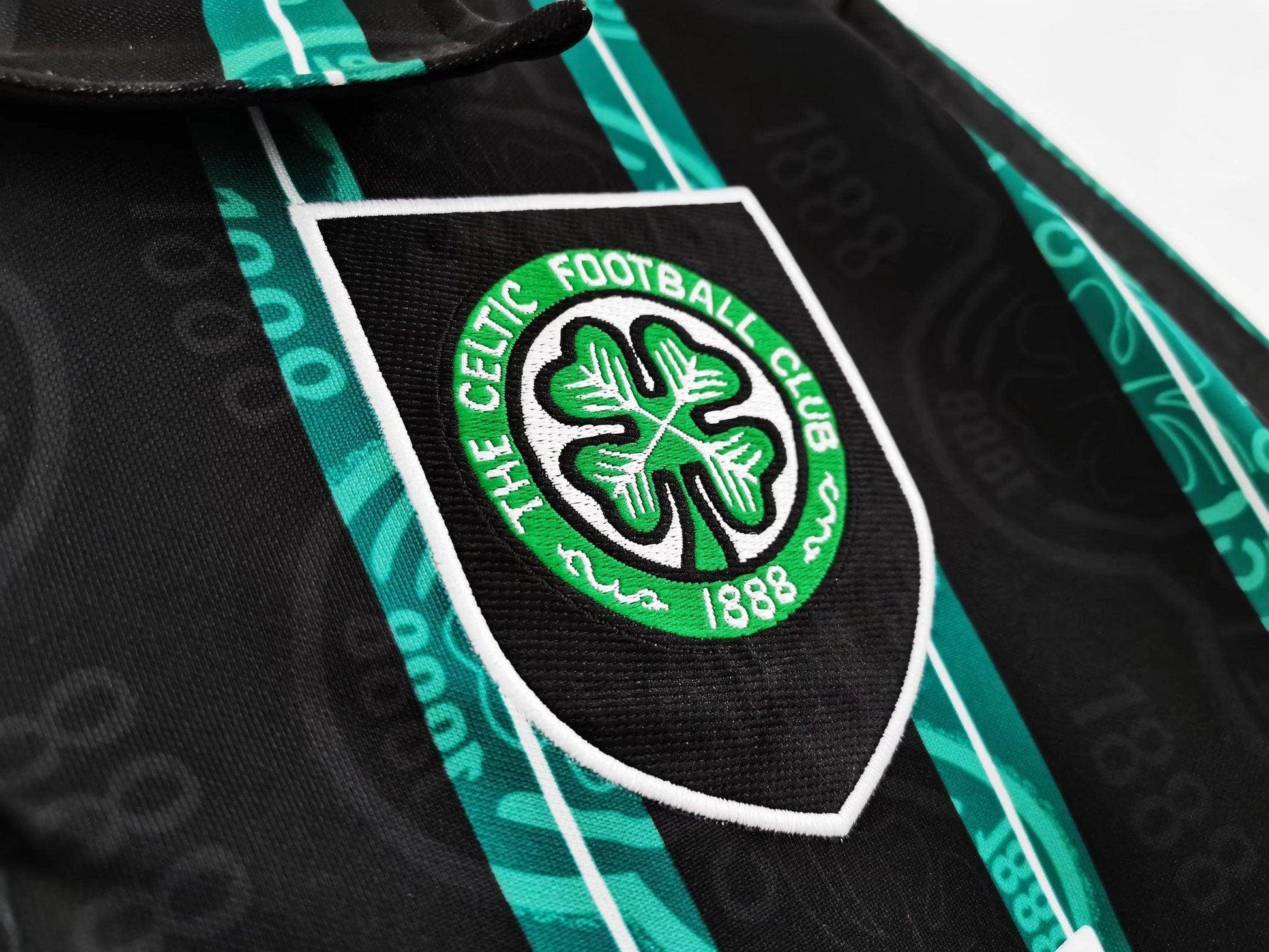 Celtic 1992-1993 Away Kit - JerseyLegacy