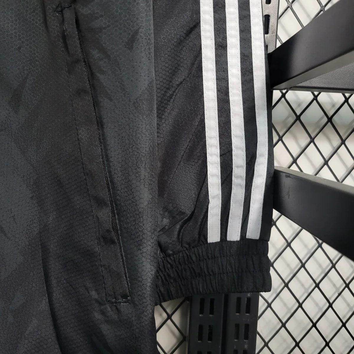 Juventus I Windbreaker Jacket 23/24 - JerseyLegacy