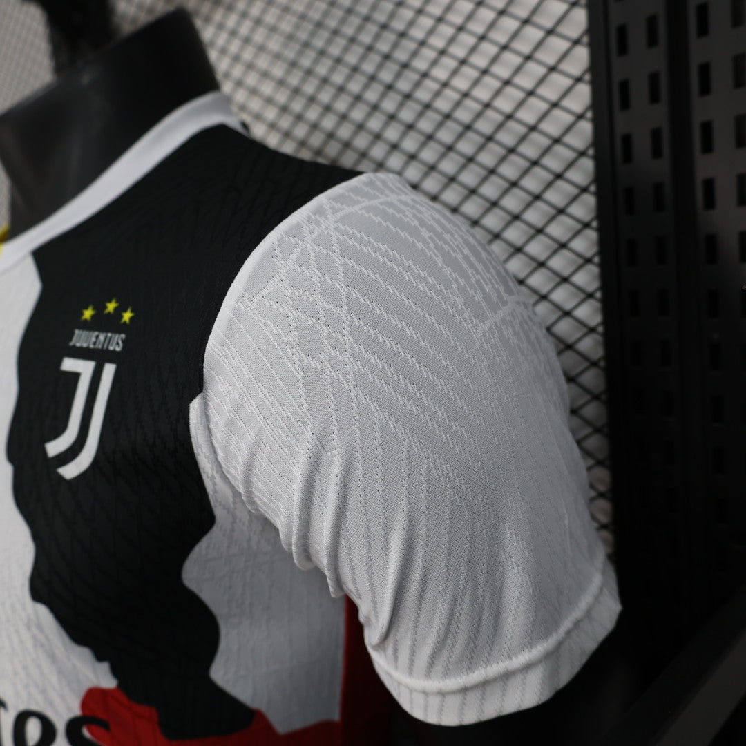 Cristiano Ronaldo "Football Heritage" Special Kit